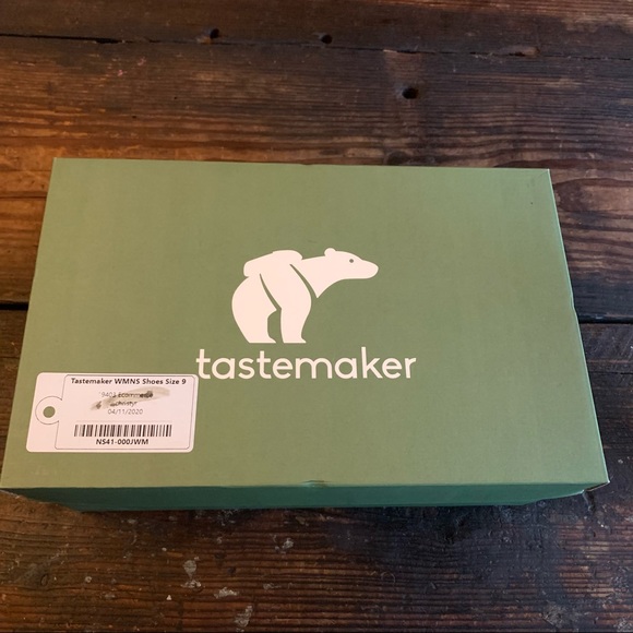 Anthropologie heels | Tastemaker NiB Vegan leather t-strap 3 in heel - Picture 10 of 10